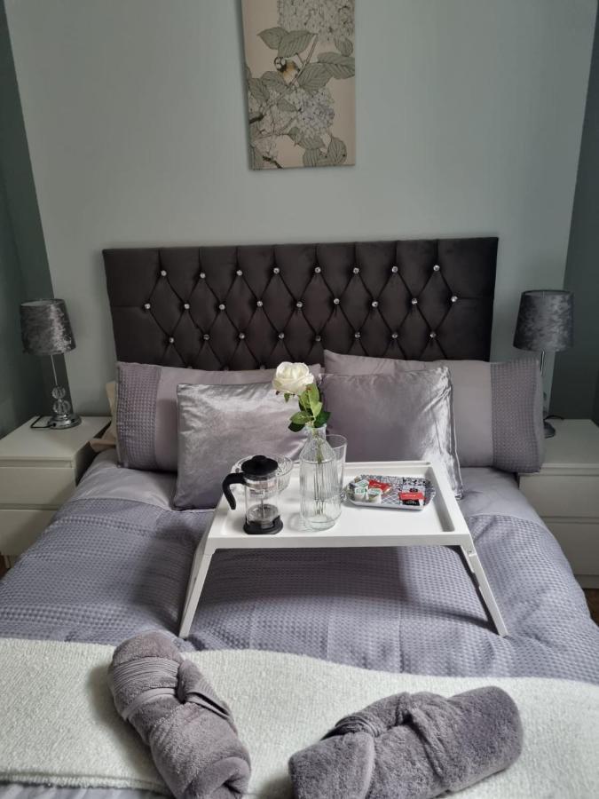 Serene Getaway Apartments Maidstone Eksteriør billede