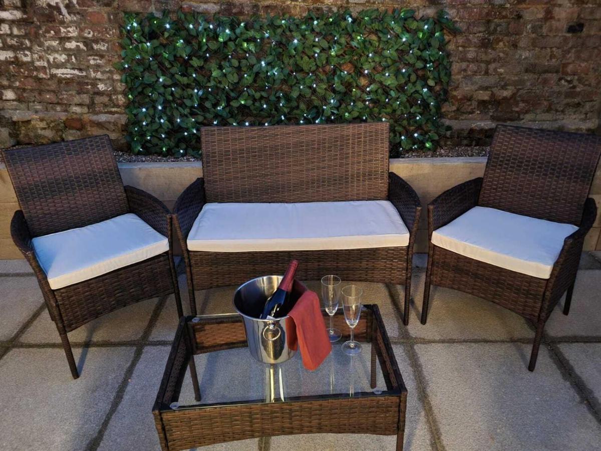 Serene Getaway Apartments Maidstone Eksteriør billede